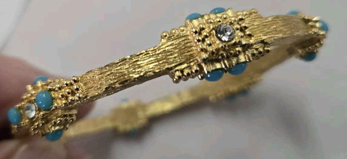 Vintage 1968 Grosse (Germany) Gold Plated Oval Bangle Bracelet W Turquoise 2.75″