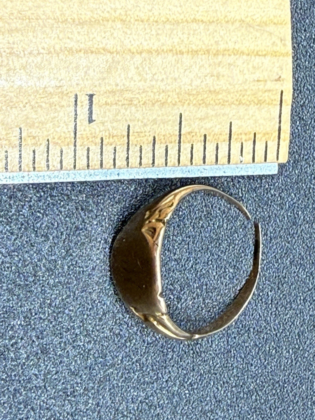 Vintage 10K Gold Ring Monogram Initial Engraved Victorian Size Unknown 3.08g