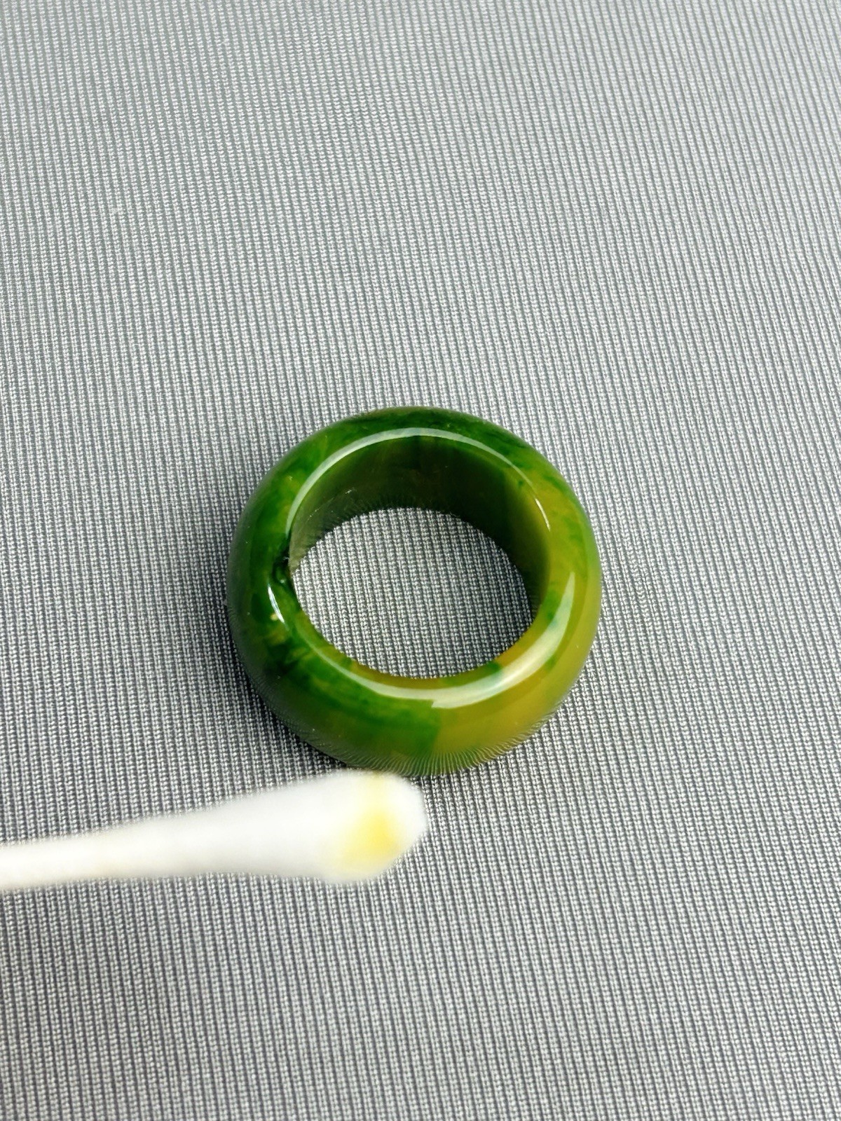 Bakelite Size 6.5 Vintage Green Marbled Chunky Ring