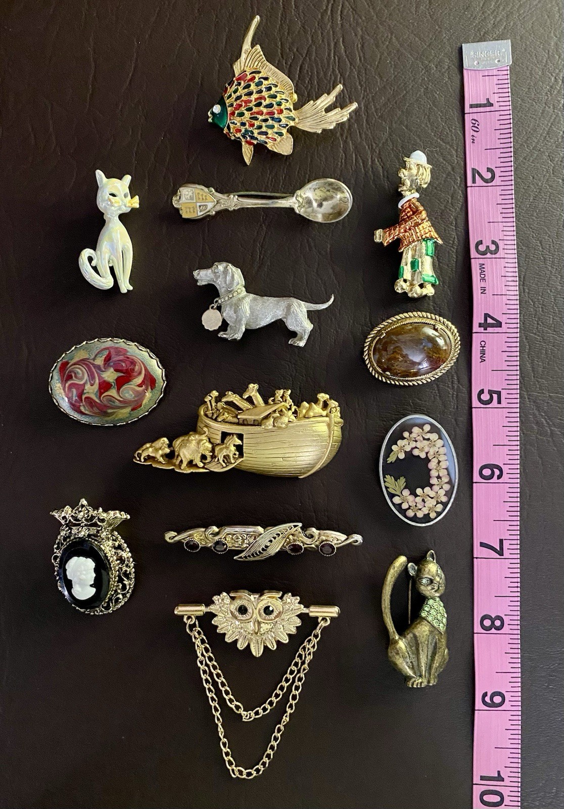 Vintage – Modern Rhinestone Mixed Material Dog Cat Cameo Fish Brooch Pin Lot