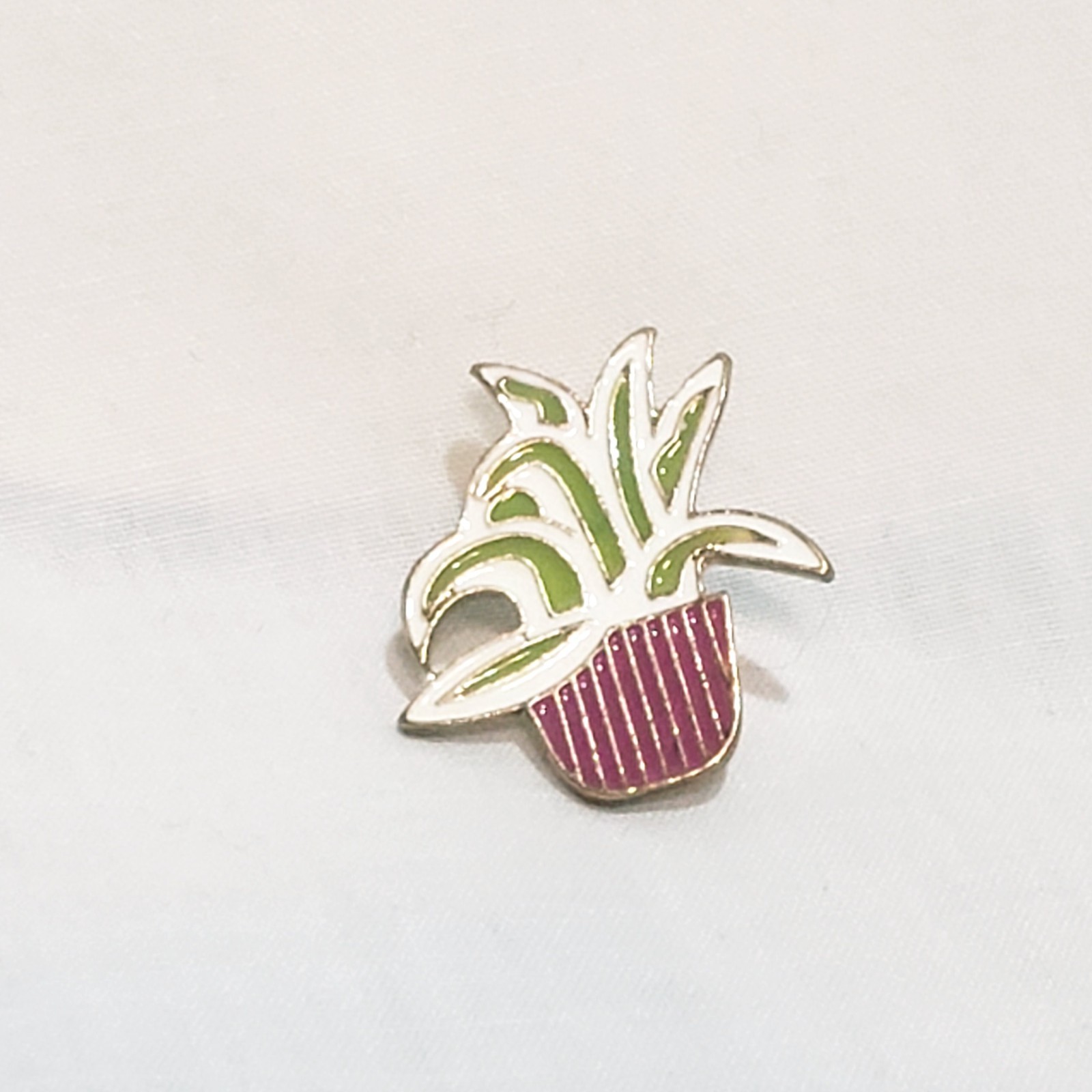 Potted Succulent House Plant Novelty Lapel Pin 1″ Green White