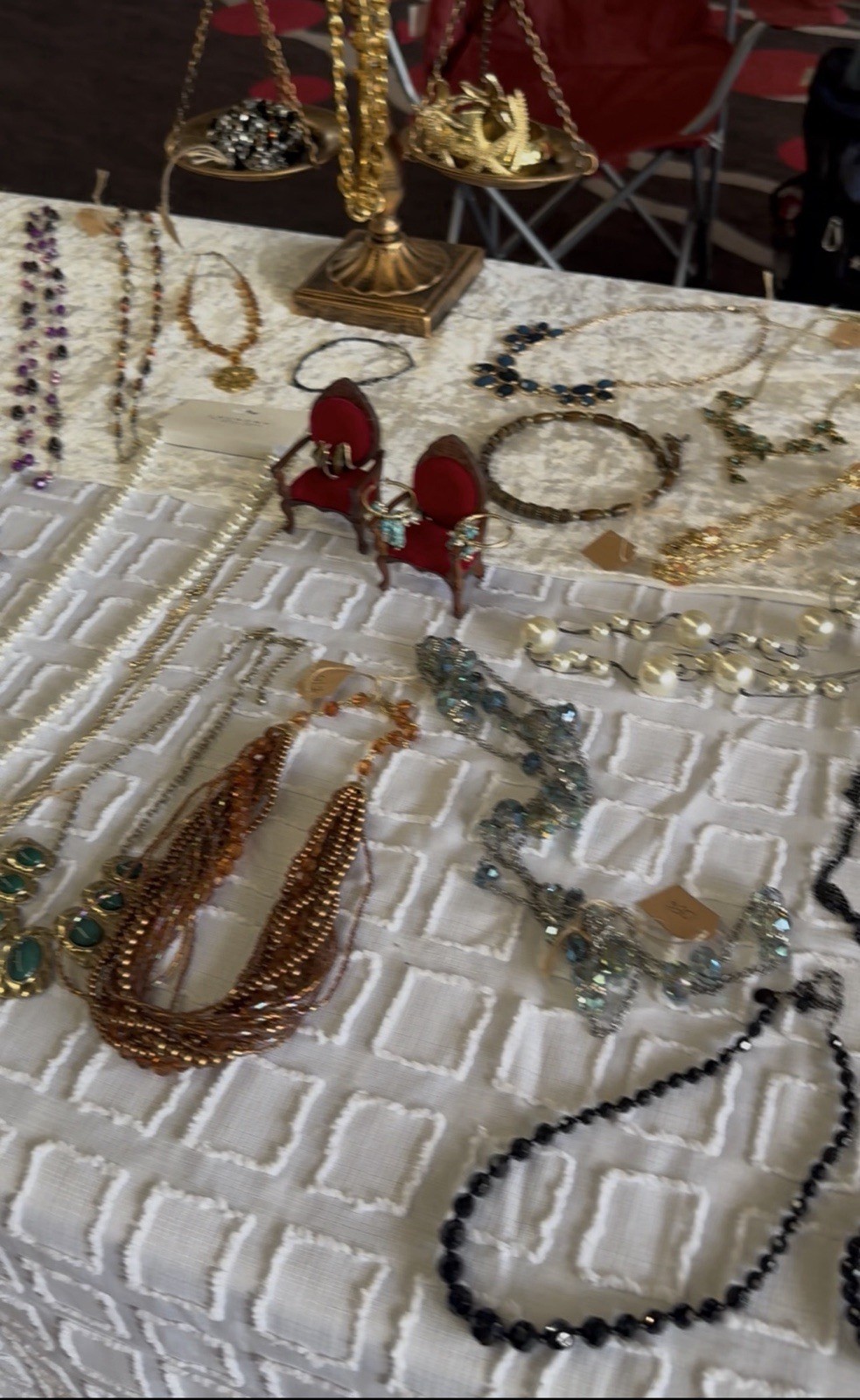Vintage Jewelry Set 100+pc, Crystal, Stone, Glass, Metal Jewelry NO JUNK
