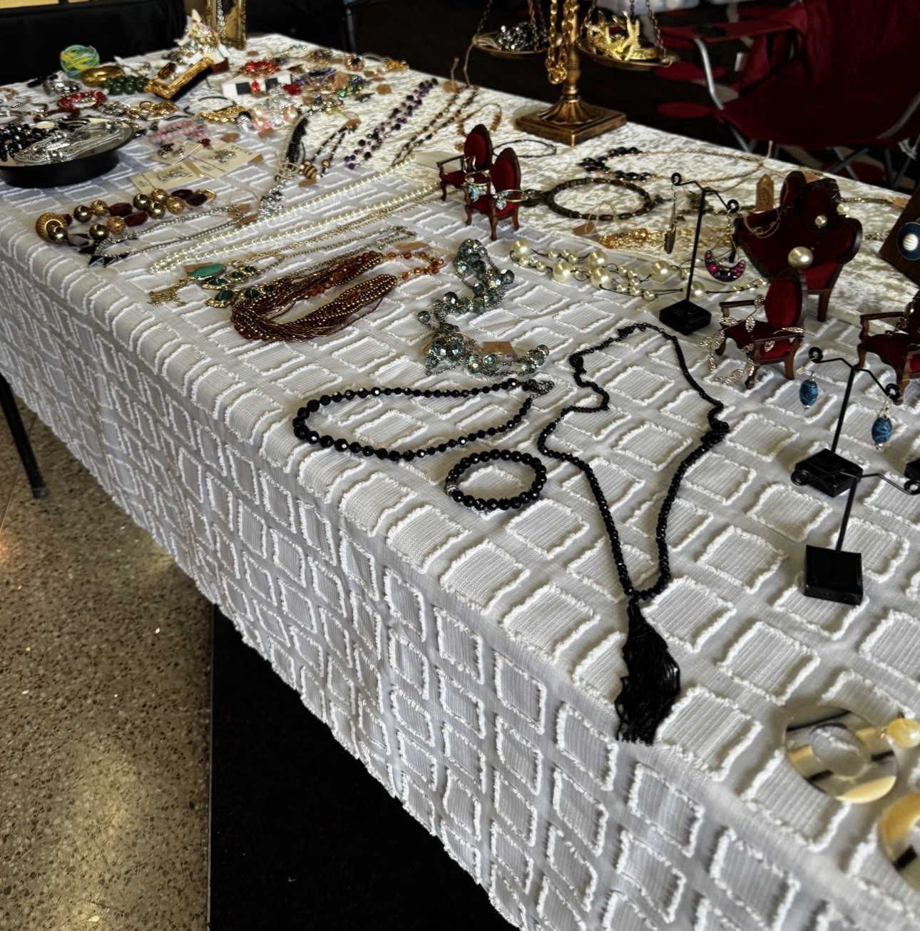 Vintage Jewelry Set 100+pc, Crystal, Stone, Glass, Metal Jewelry NO JUNK
