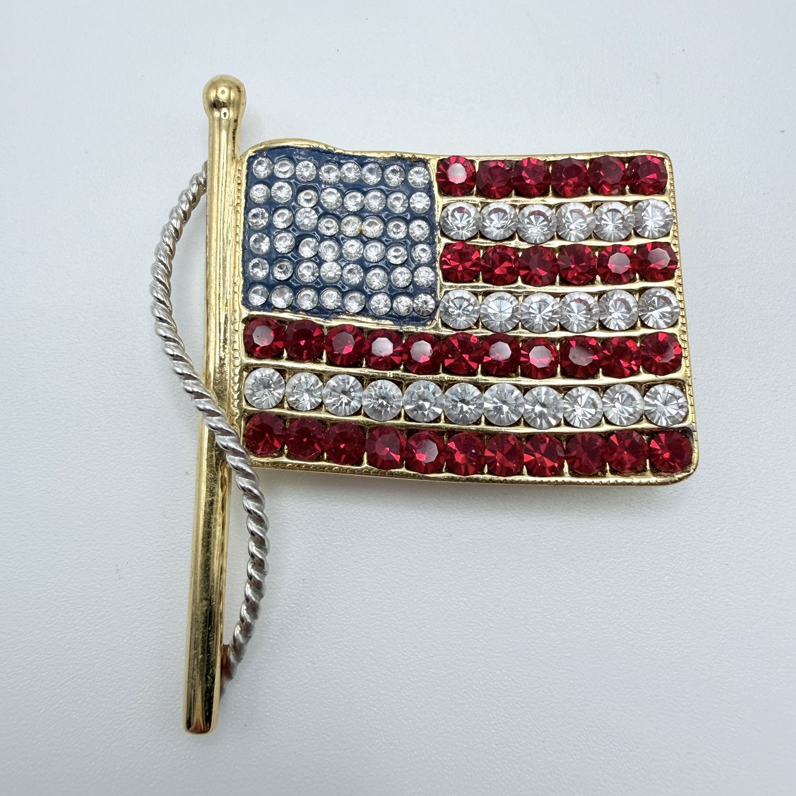 Kenneth Lane KJL Rhinestone American Flag Brooch Pendant Patriotic Americana