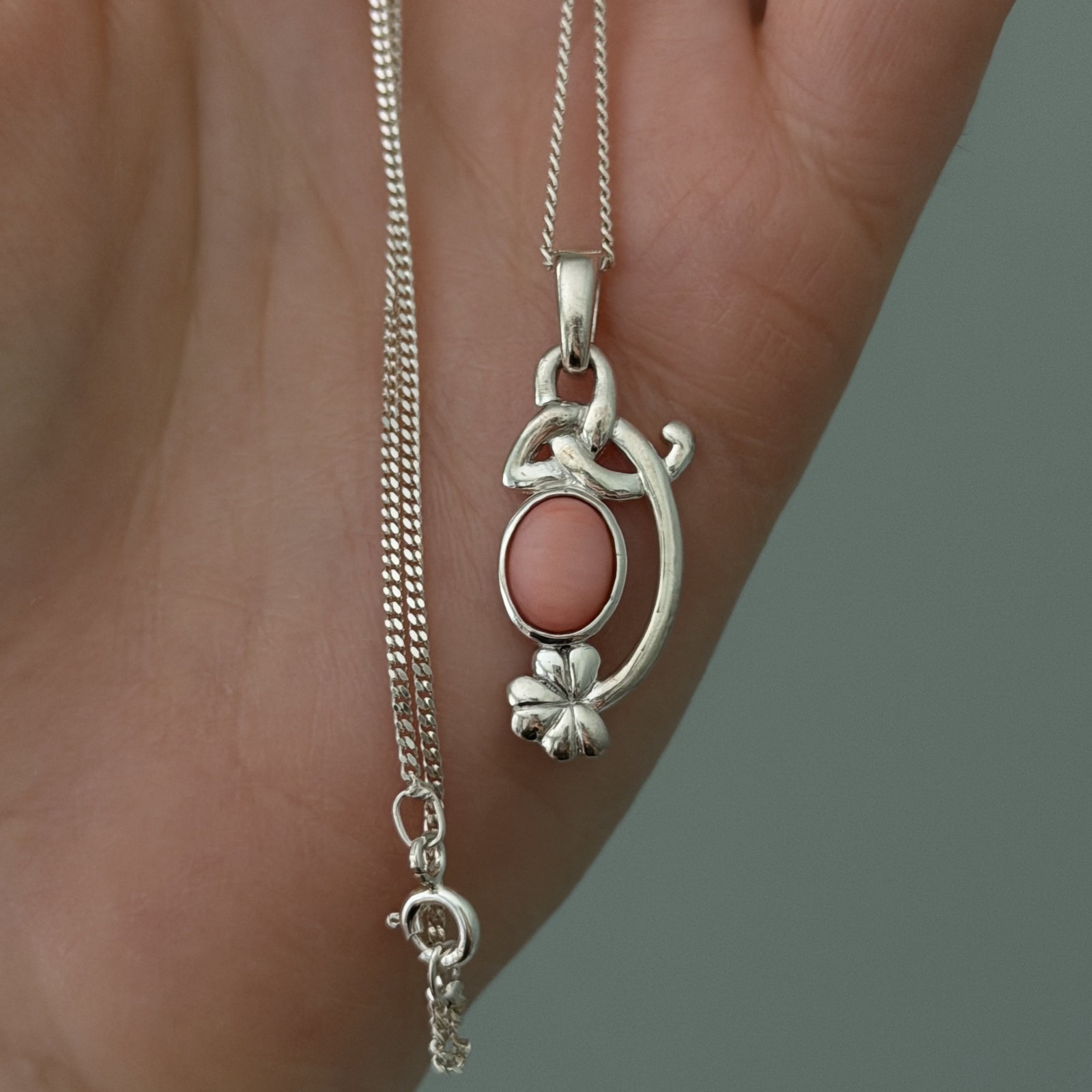 925 Sterling Silver Ireland Signed Pink Opal Shamrock Flower Necklace 18″