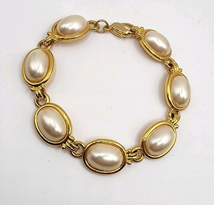 Vintage Faux Pearl Women’s Bracelet Gold Tone 7.25″ Inches Jewelry Gift Elegant