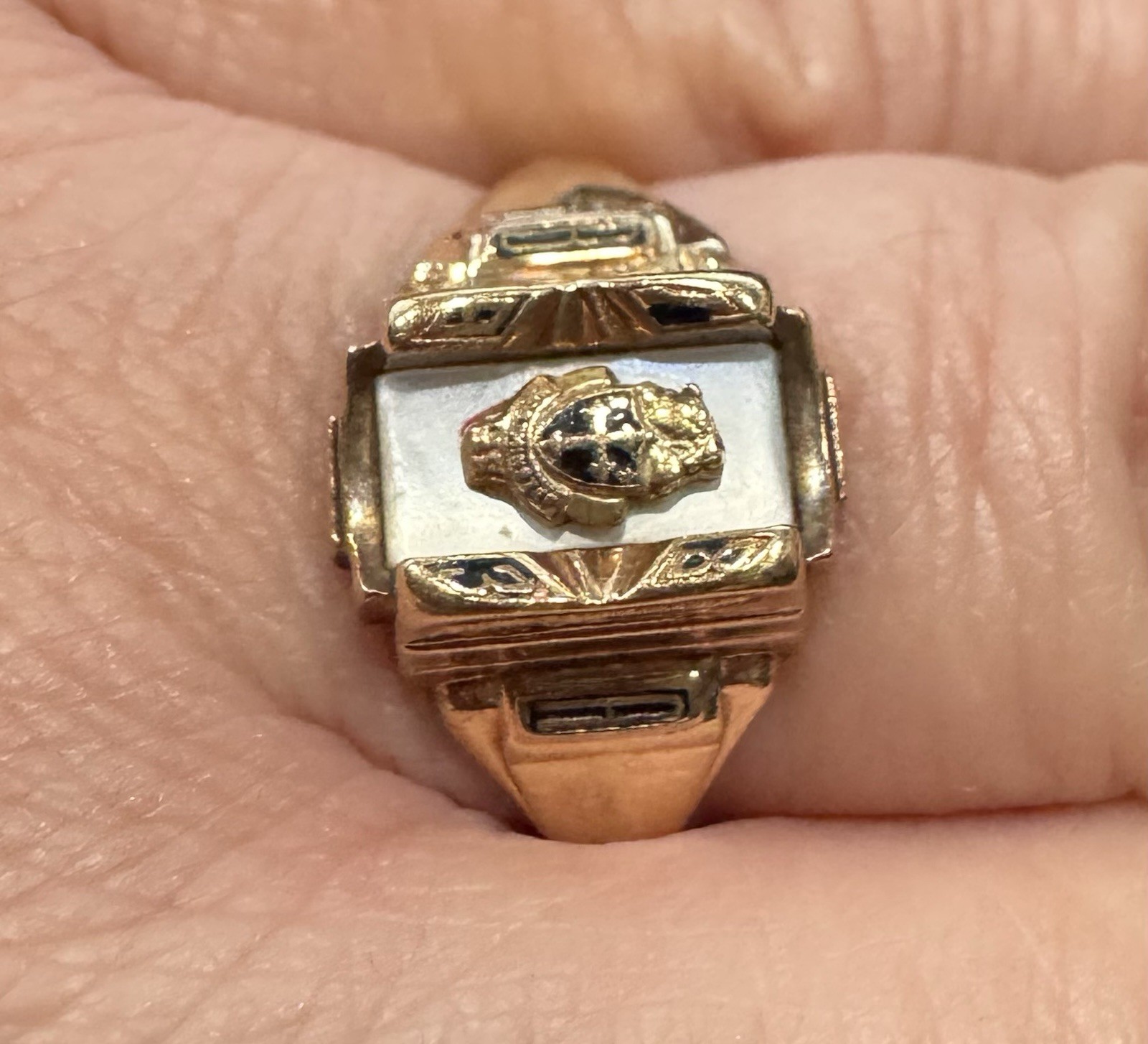 Vintage 1983 Josten’s Classic Mother Of Pearl 10k Yellow Gold Class Ring 6.5 EUC