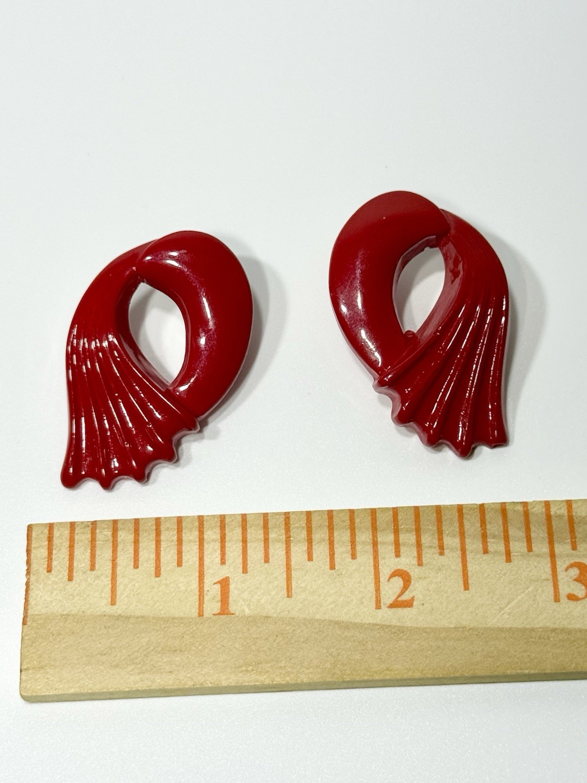 VTG Red Acrylic Resin Sculptural Abstract Modernist Earrings Pin Back Closure