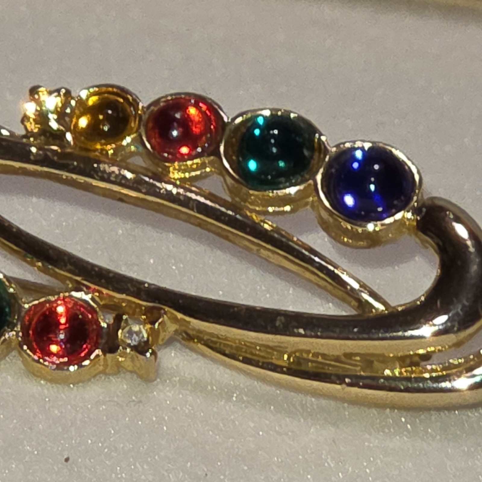 VTG Colorful Cabochons Goldtone Multi Color Swoop Brooch Pin Unsigned Unique