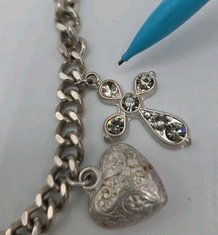 Vintage Silver Tone Chunky Charm Bracelet Heart Key Clover 8″ Cross Love Luck