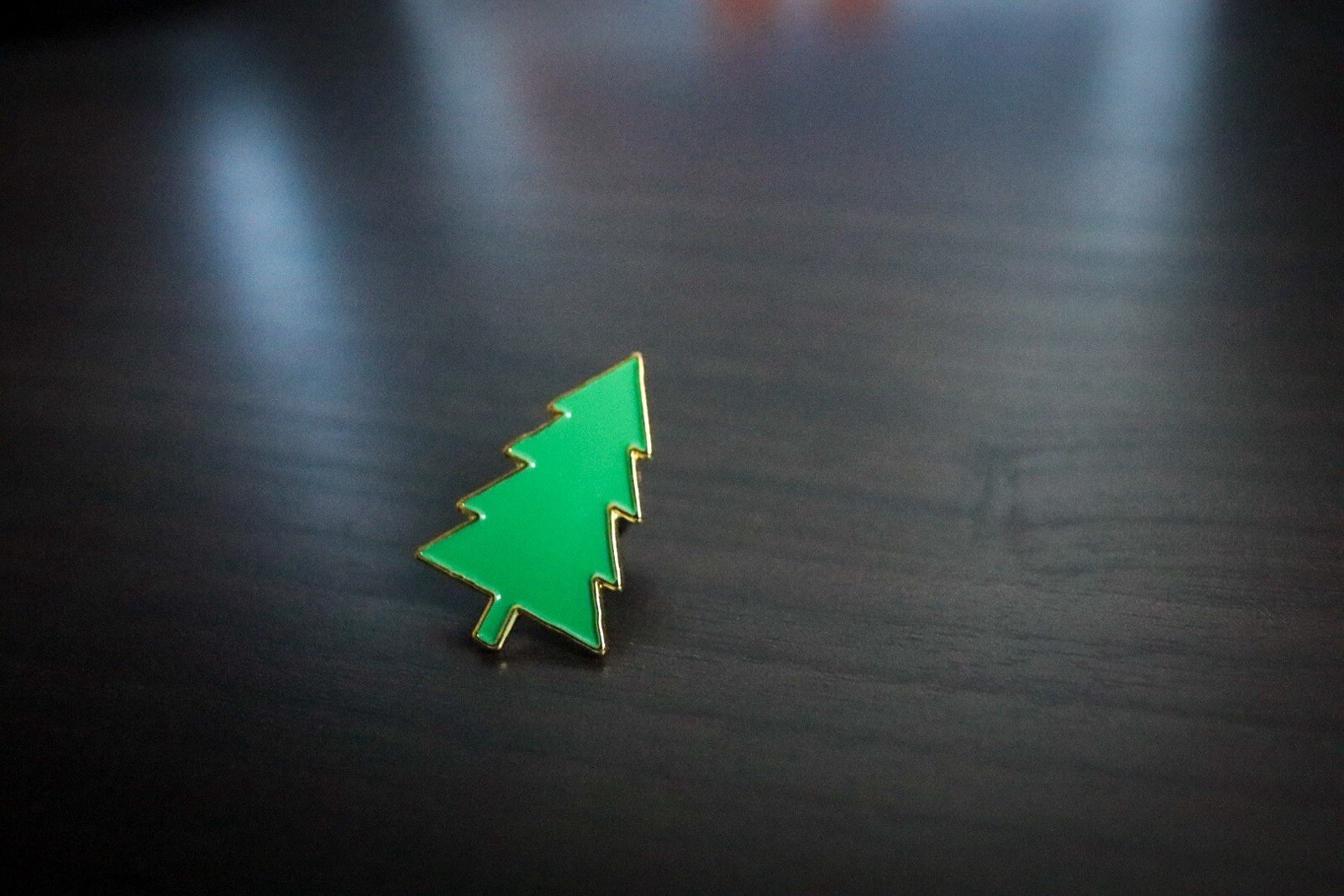 Little Green Tree Enamel Pin – Trendy fashion Lapel