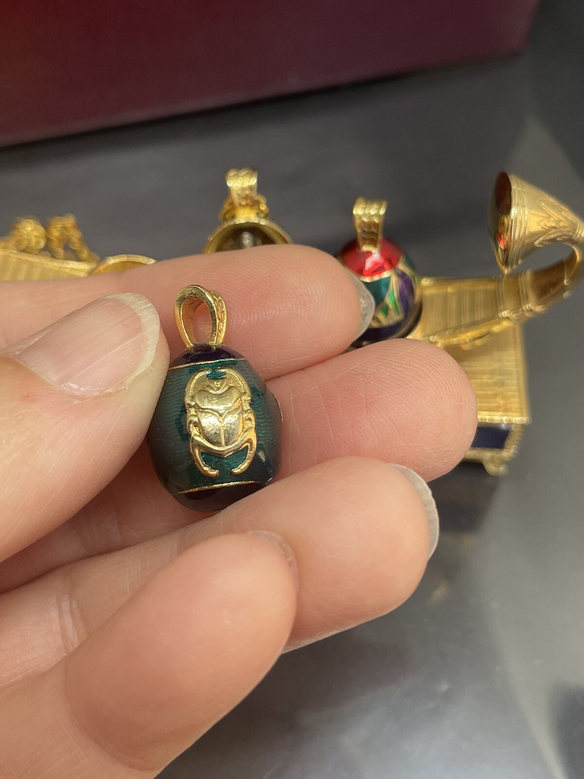 VTG Edgar Berebi Limited Edition Egyptian Faberge Eggs Pendant Necklace W/stand