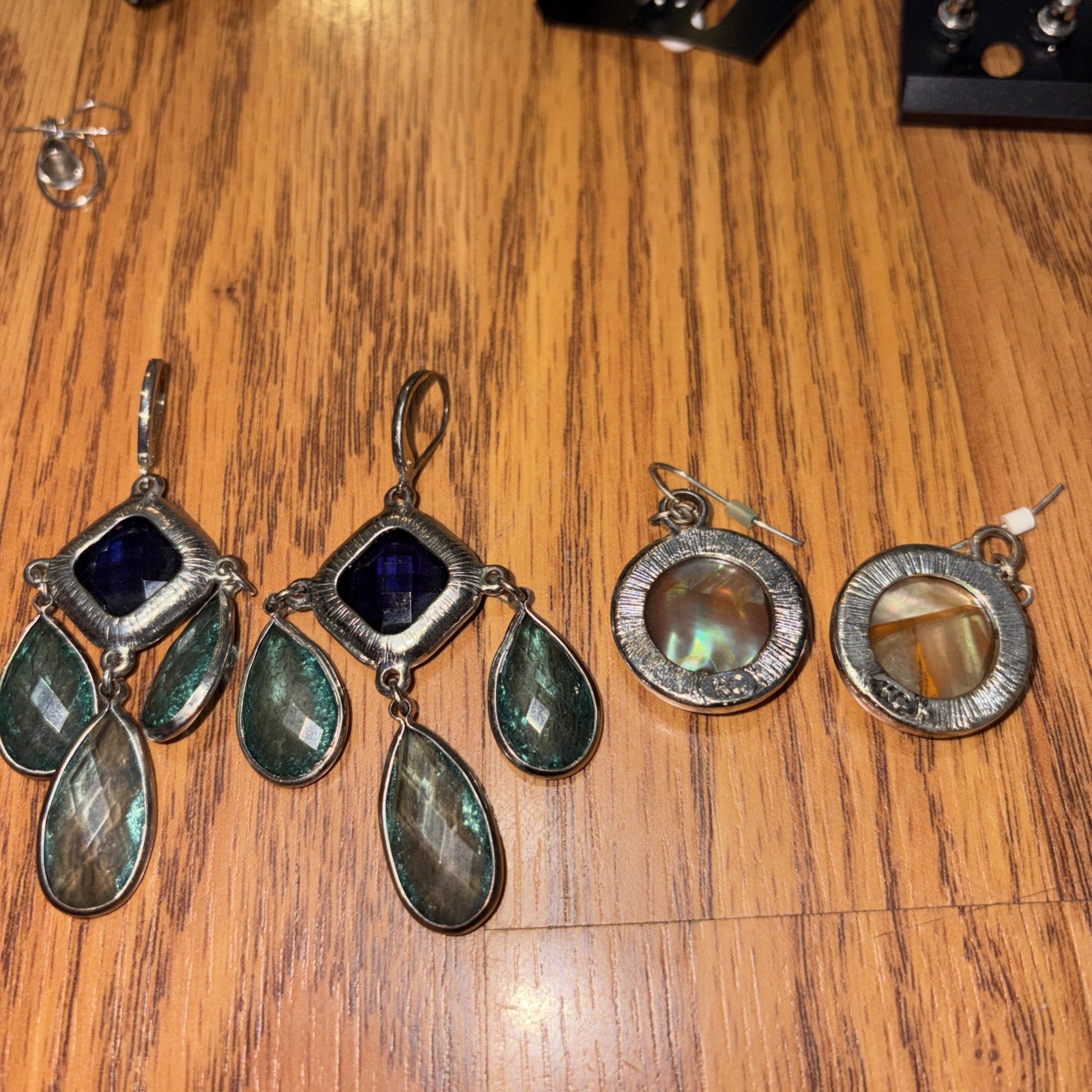 mixed lot pierced and clip on earrings