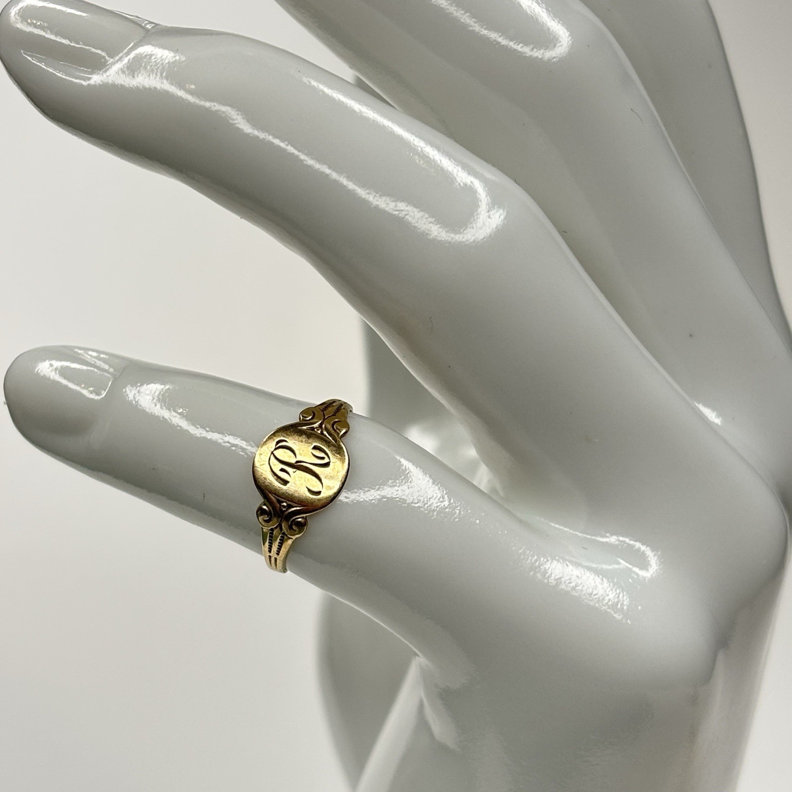 Antique 14K Gold Monogram R Pinky Baby Ring Size 4