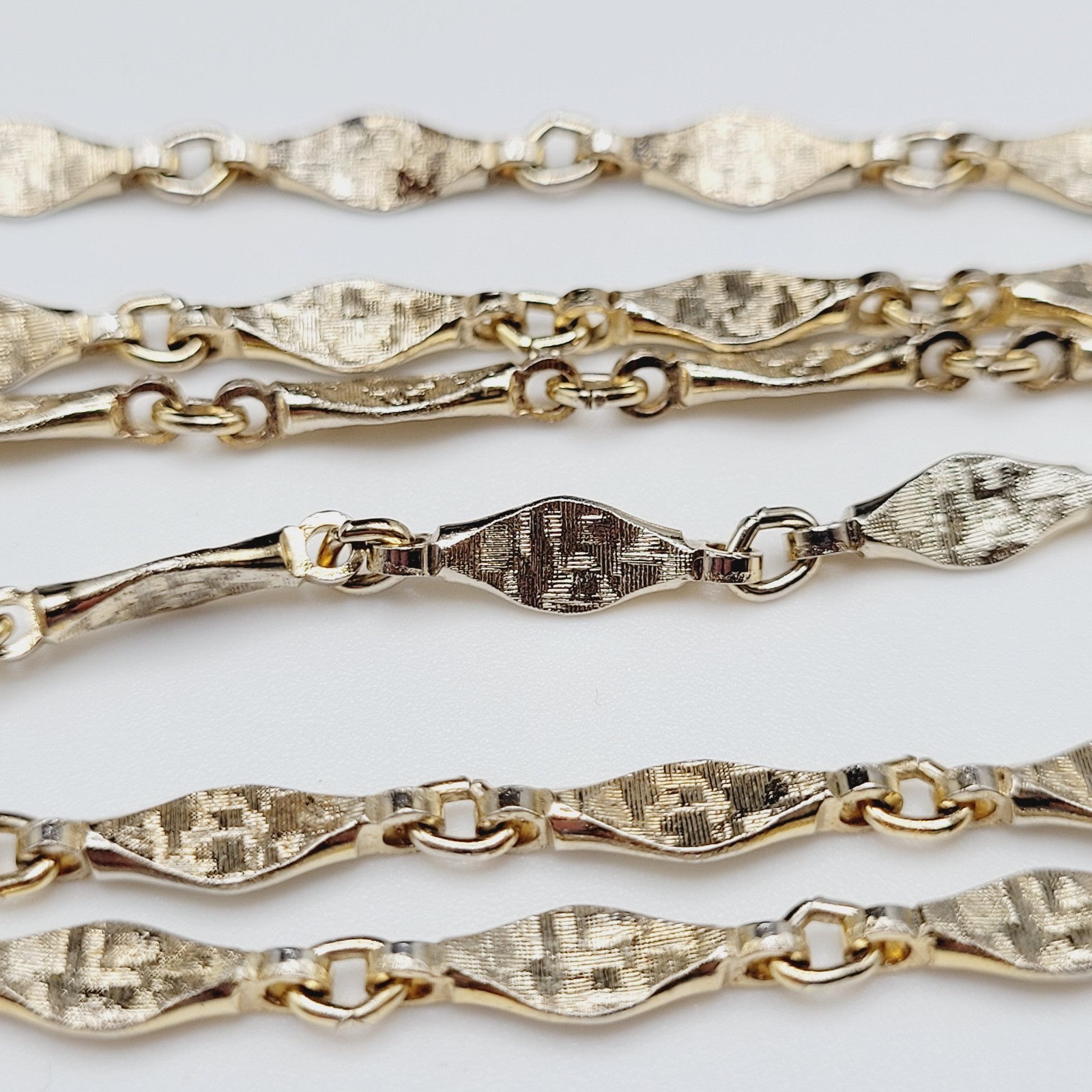Napier Flapper Length Elongated Textured Link Chain Vtg Necklace Signed 60 Inch