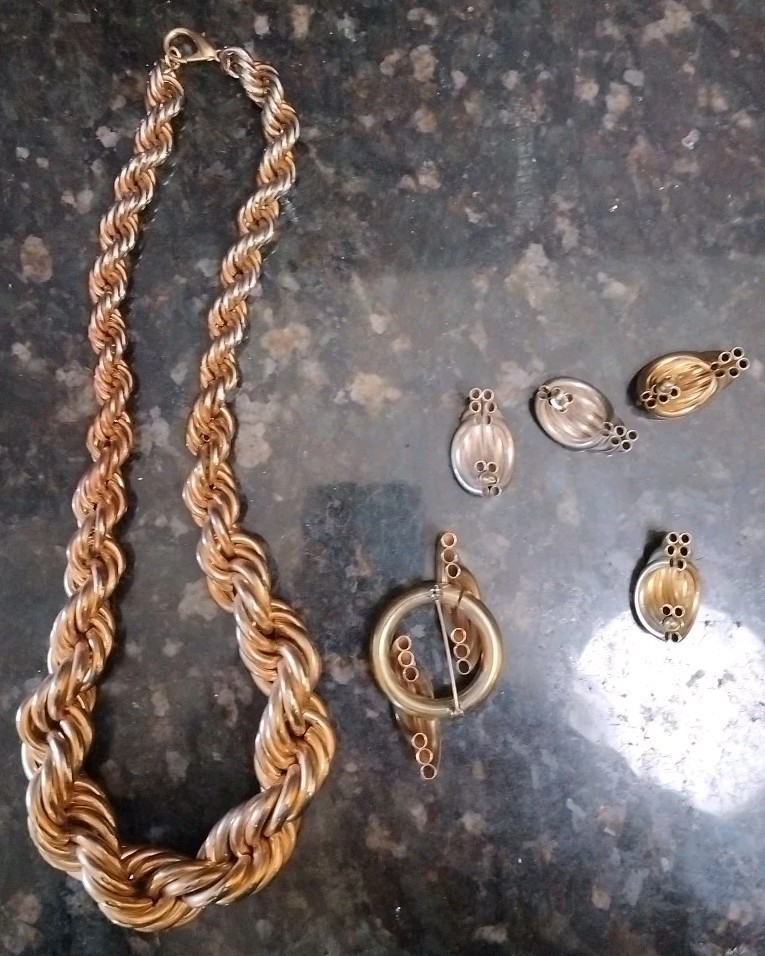 Vtg Goldtone Rope Twist Chain Necklace Thick w/ 14k GP Clasp 25in”- B2 -READ