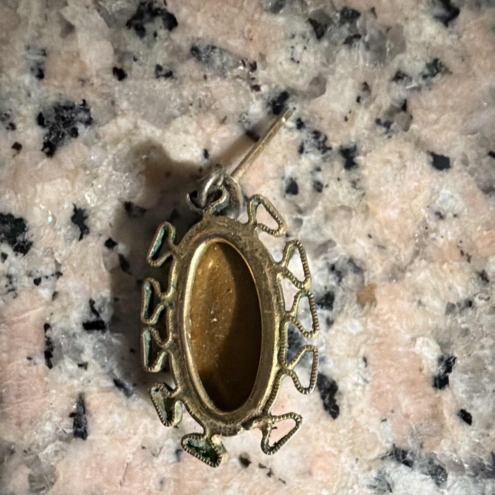Vintage Gold Tone Oval Cabochon Stud Earrings Filigree Setting Butterfly