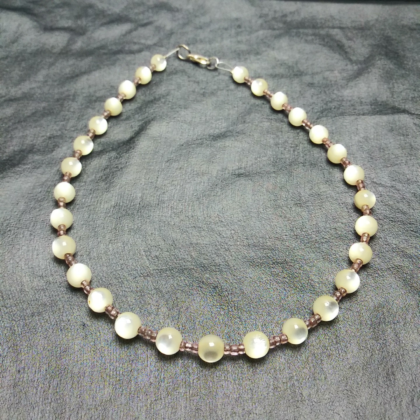 Moonglow Lucite & Glass Bead Choker Necklace 14″ Handmade Vintage Beads