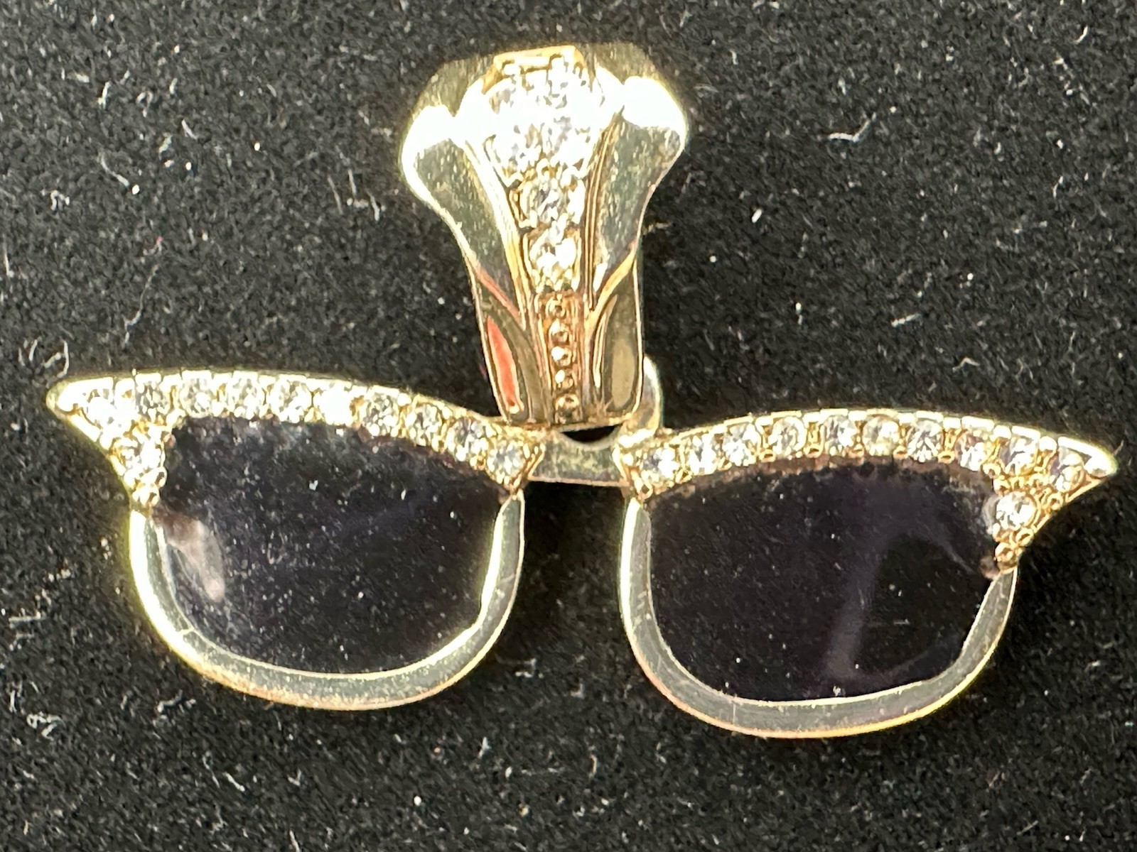 Yellow Gold Plated Enamel Sunglasses Necklace Pendant Rhinestone