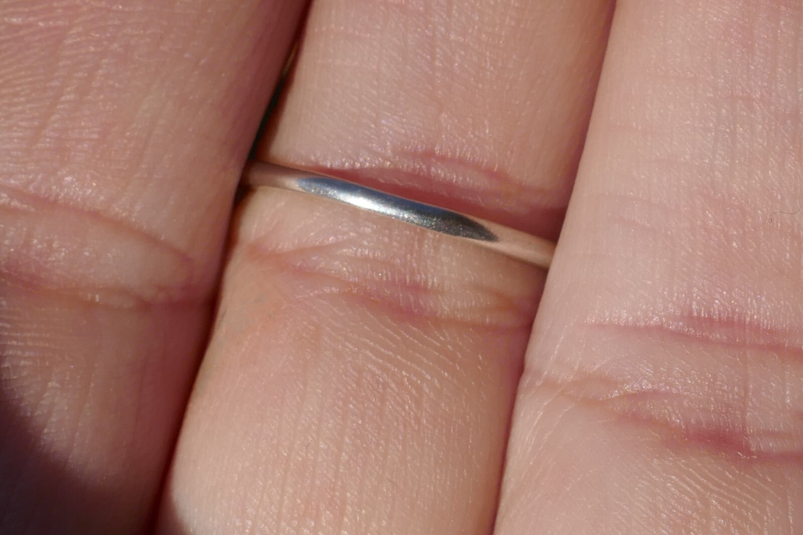 Vintage Sterling Silver & 6.4mm Cubic Zirconia Ring – Size 8