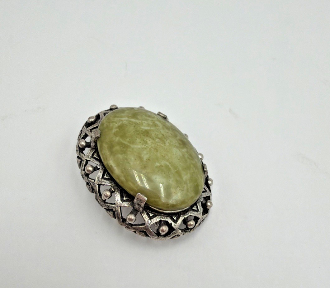 Miracle Brooch Pewter Celtic Design Green Marbled Style Stone Great Britain VGC