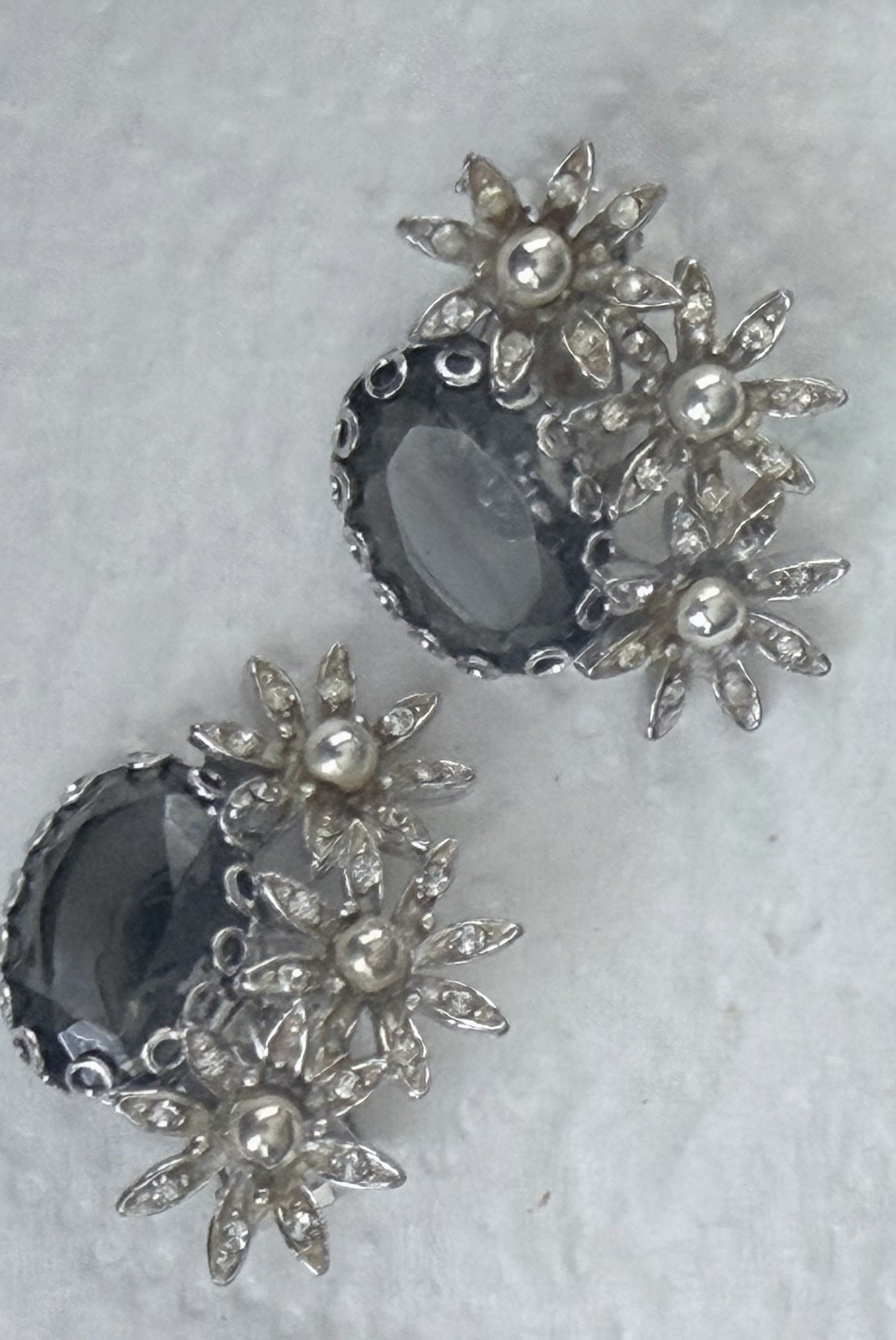 Vintage Clip Earrings 1980’s Era Dark Grey Glass Stones Silvertone Faux Pearl