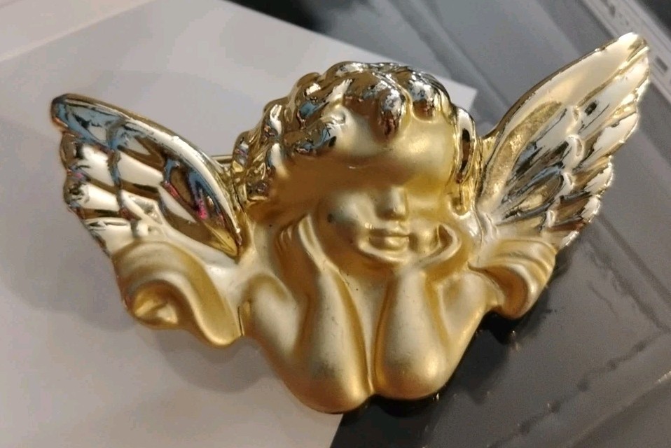 PRIMAVERA(?) Brand Unsigned Dual Golden Textured 2.5″ Angel/Cherub Pin!