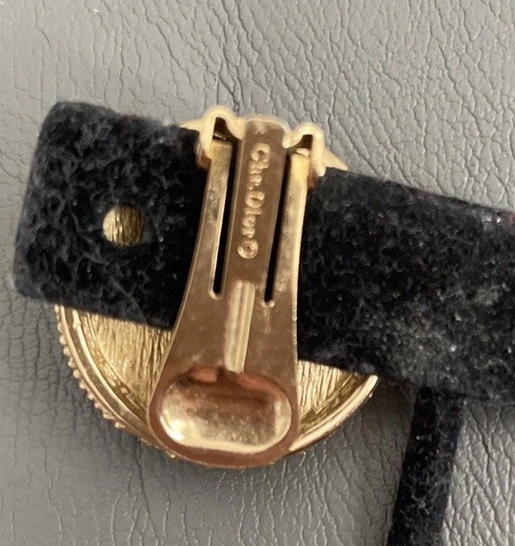 Vintage Christian Dior Large 2” Pearl Rhinestone Gold Tone/Faux Pearl Clip Sign