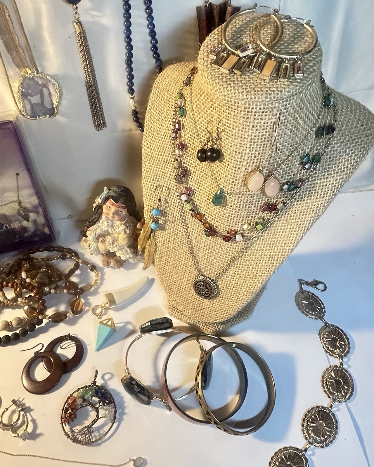 Southwestern/Boho/Gold-tone Jewelry Lot 85+ Piece, Vintage/Modern/Estate