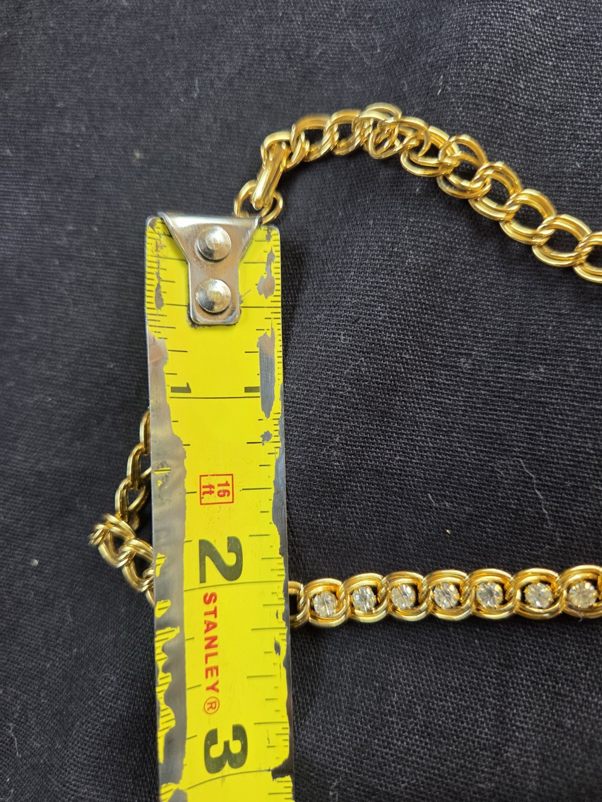 Gorgeous! Goldtone & Rhinestone Necklace(15″) & Clipon Earrings(.75″) Vtg