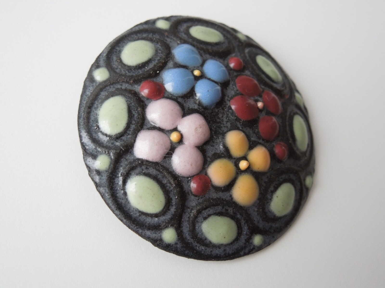 Vintage Brooch Round Enamel Colorful Flowers 7.2 G / Ø 4.1 Cm
