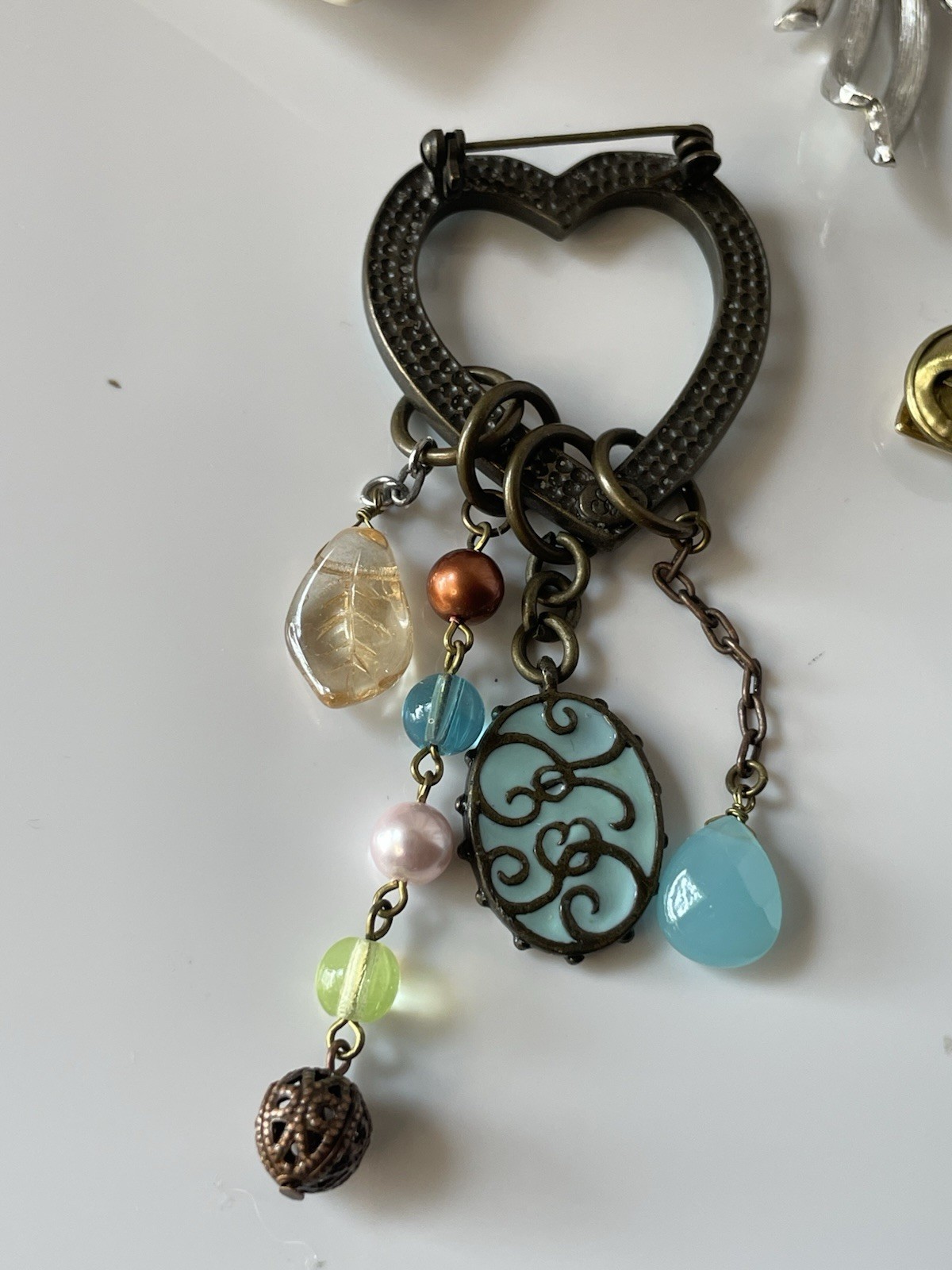 Lots Of Brooches/ Pins See Pictures Details/ Wear