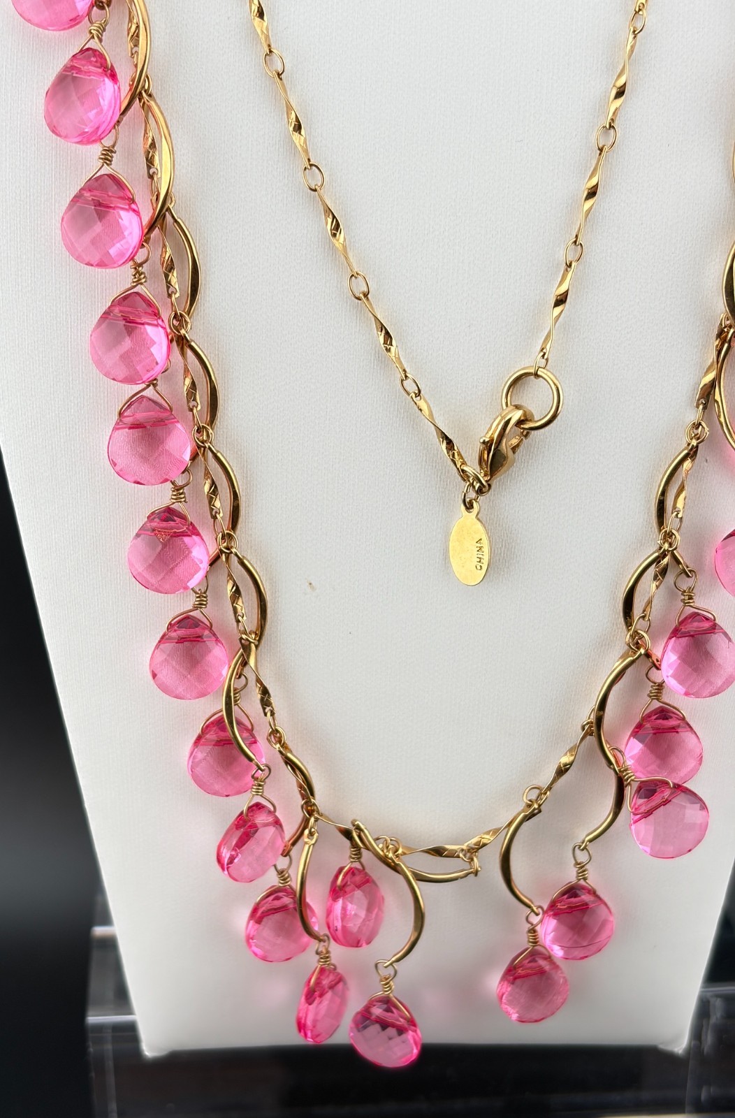 Nolan Miller Long Necklace Vtg Gold Tone Pink Faceted Acrylic/Resin Bead Signed