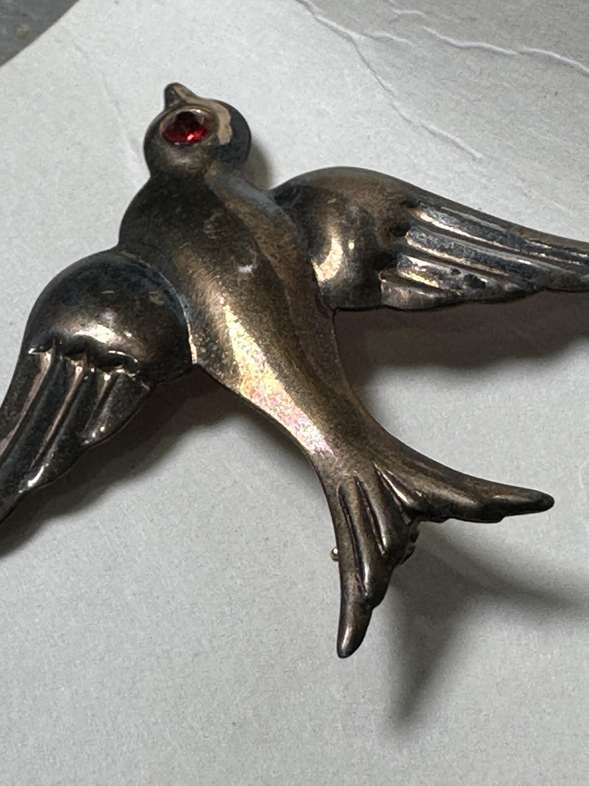 Vintage Sterling Silver Flying Swallow Bird Brooch Pin Red Glass Rhinestone Eye