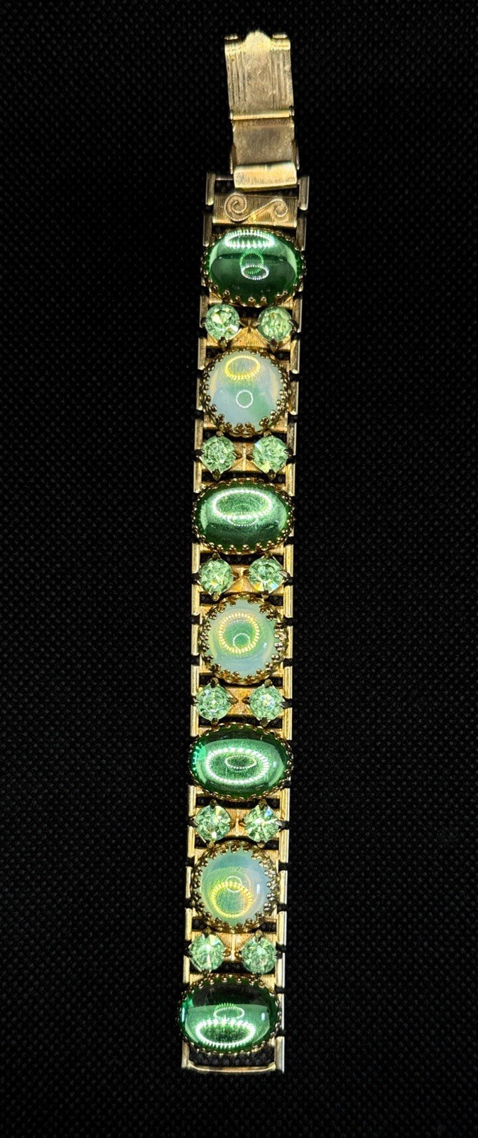 Vtg Green Oval Cabochon Bracelet Round Lt Green Rhinestones Glow Under UV Gold