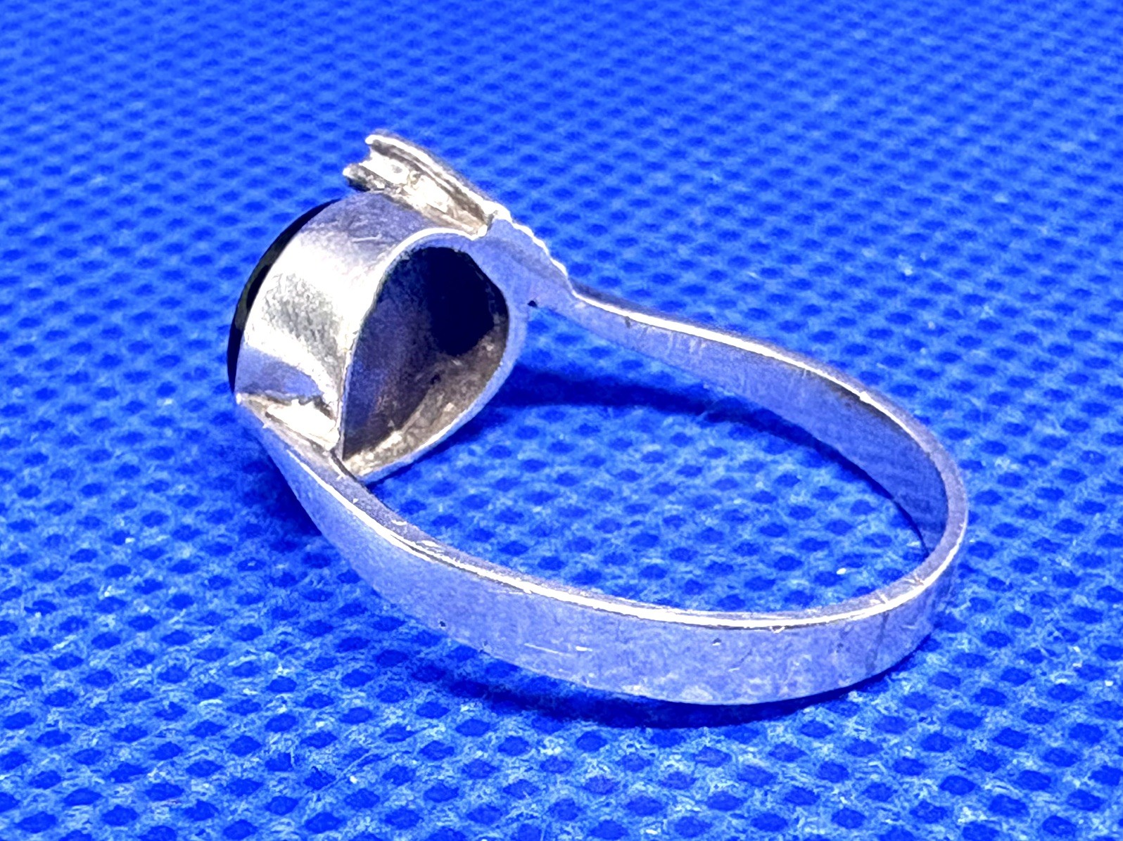 A08 Vintage 925 Sterling Silver Ring Size 8 est 1950s Black Onyx & Topaz 2.95g
