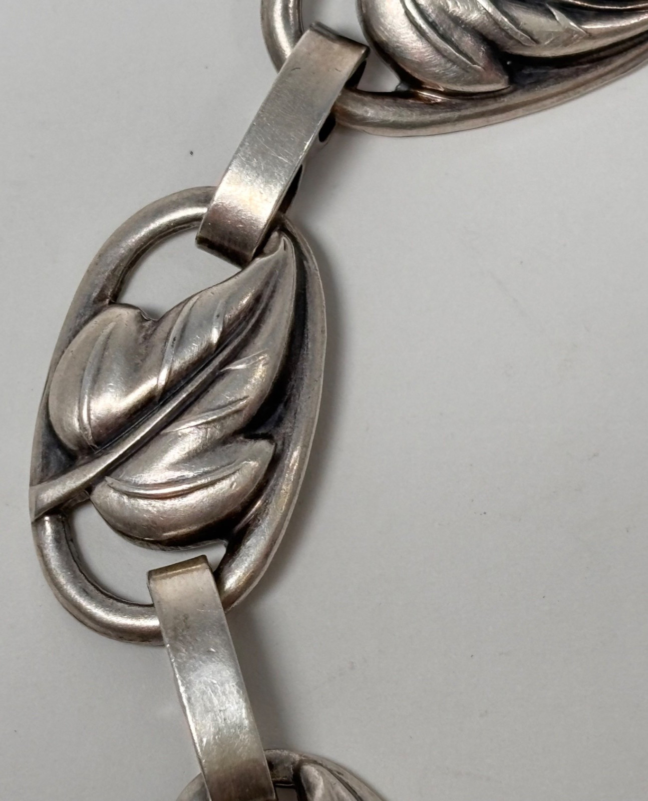 Vintage Danecraft Bracelet Sterling Silver Oval Repoussé Leaf Links 7 Inch MCM