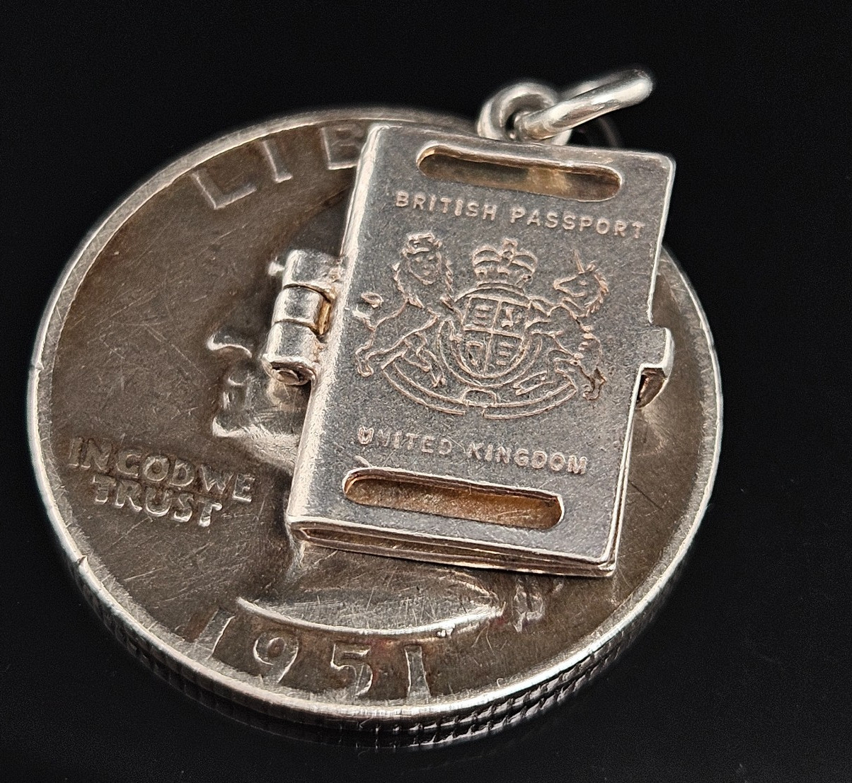 Nuvo Silver BRITISH PASSPORT OPENS Charm Pendant United Kingdom 3D Vintage