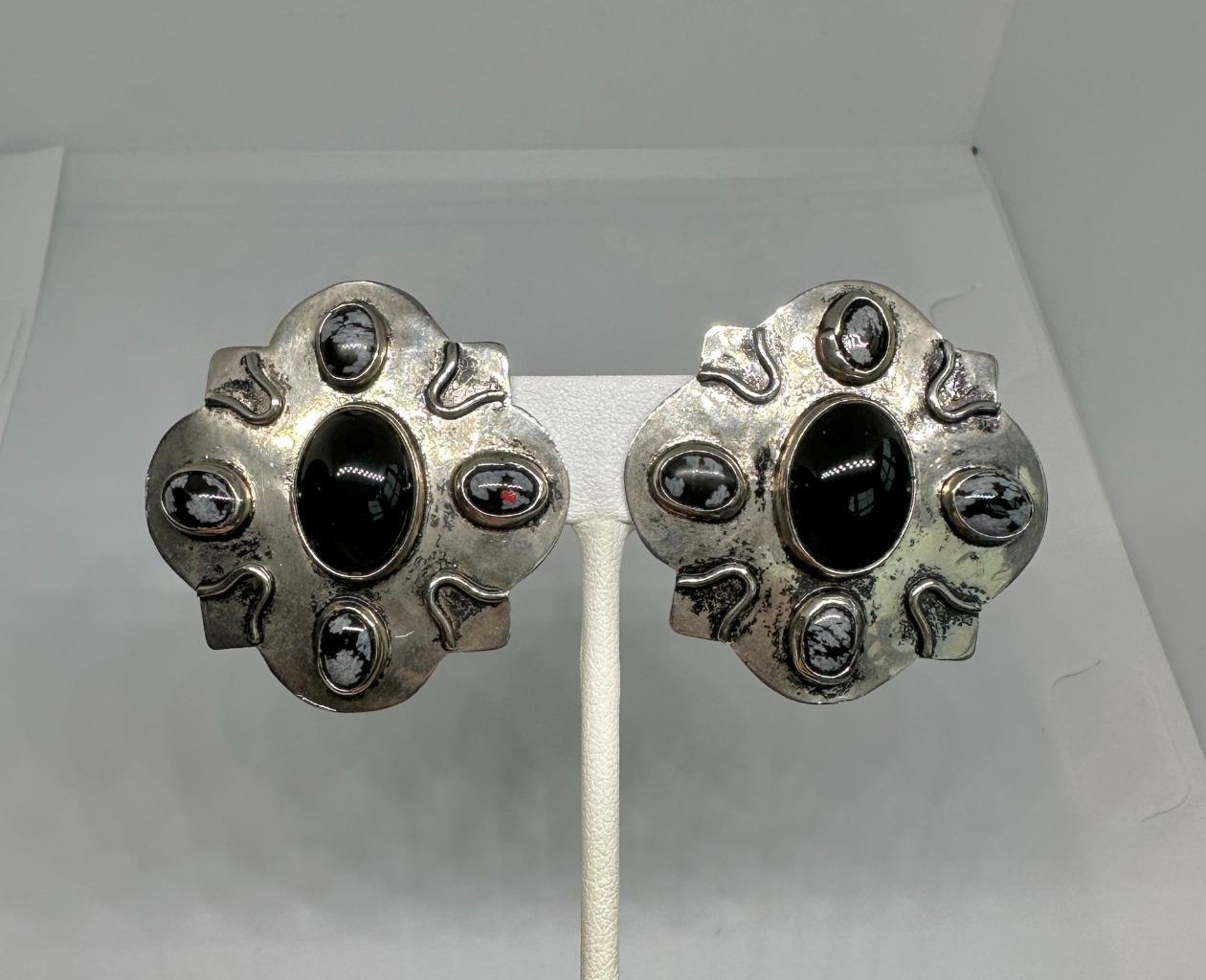 Vikki Carr Estate Native American Onyx Agate Silver Earrings Certificate Authent