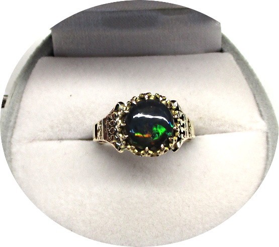 Gorgeous BLACK OPAL – Natural Multi Color – 14k c1940s Vintage Yellow Gold Mtg