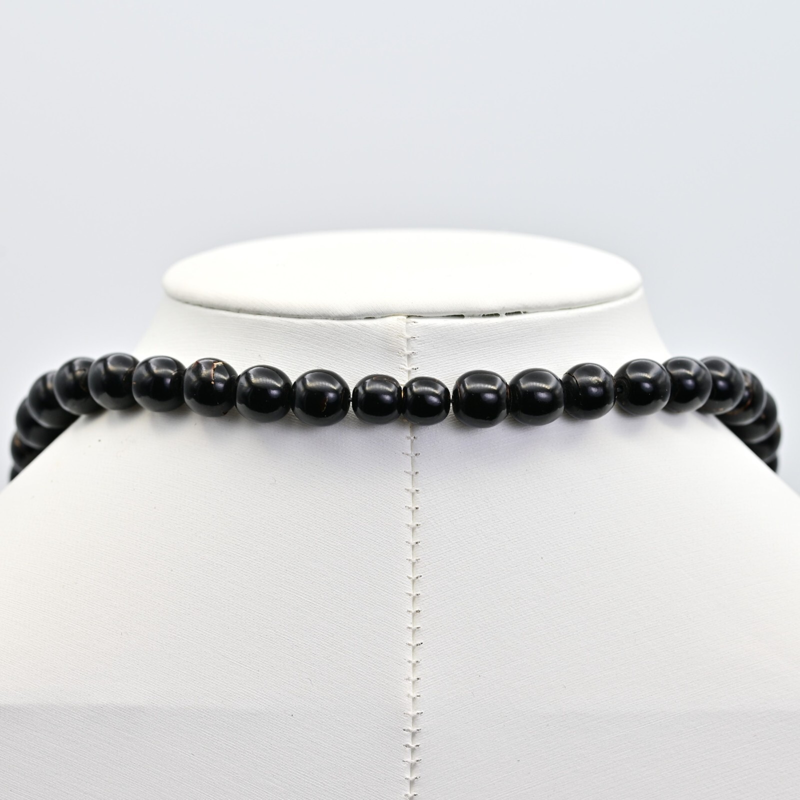 Original Vintage Black Onyx Amber Nephrite Jade Beaded Gemstone Estate Necklace