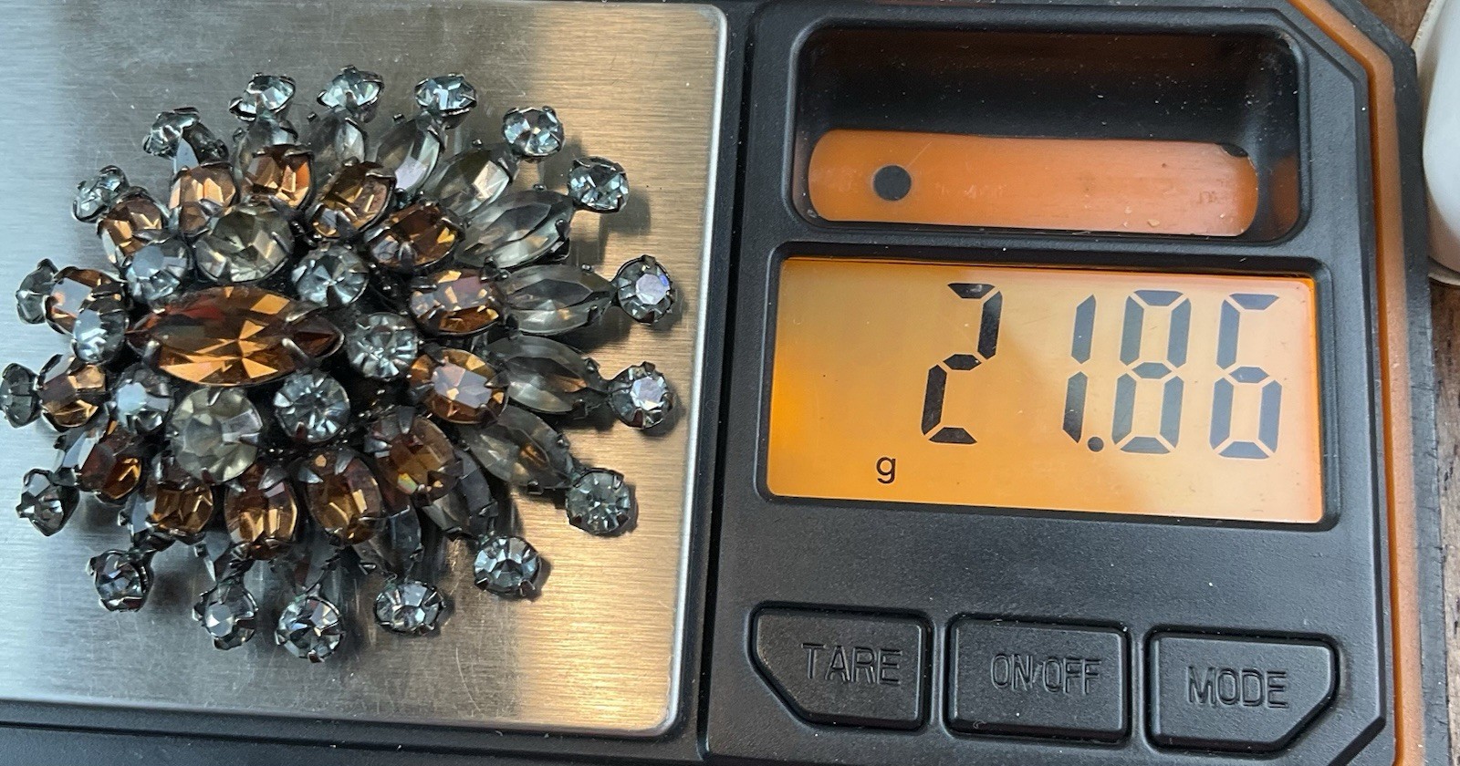 Schreiner Vintage Layered Smokey Gray Topaz Rhinestone Dome Brooch Pin READ