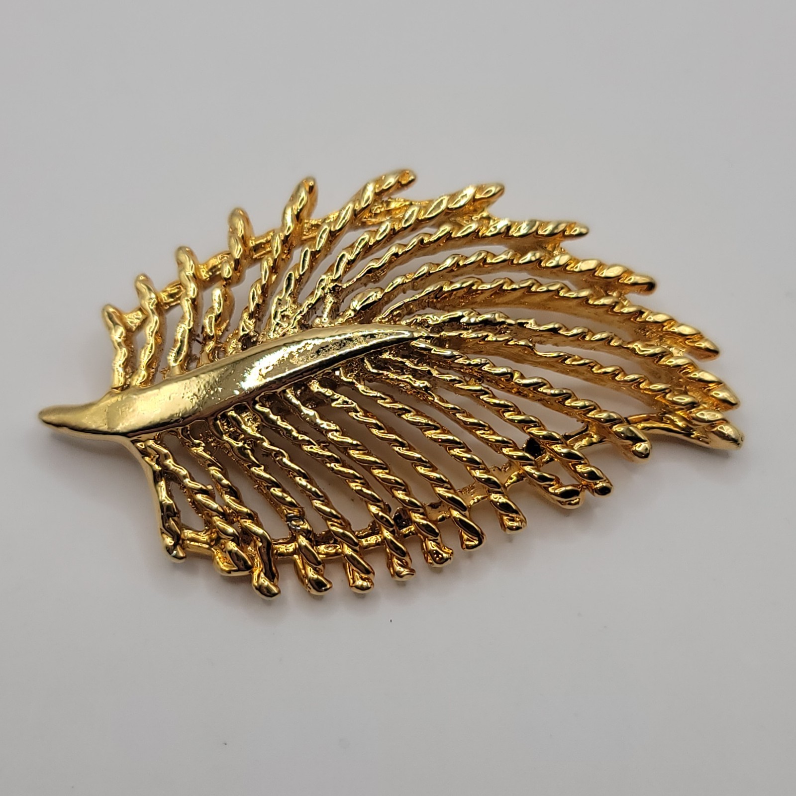 Vintage Gold-Tone Leaf Brooch Signed by Unknown Maker – Mid-Century Style Pin
