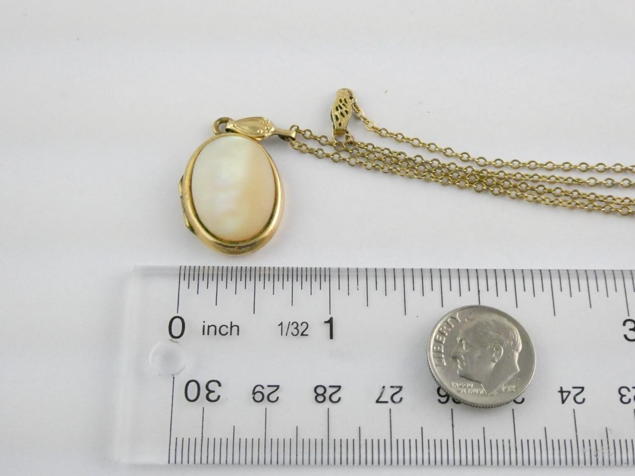 Vintage 1/20th 12k Gold Fill Chain Necklace Mother of Pearl Shell Locket Pendant