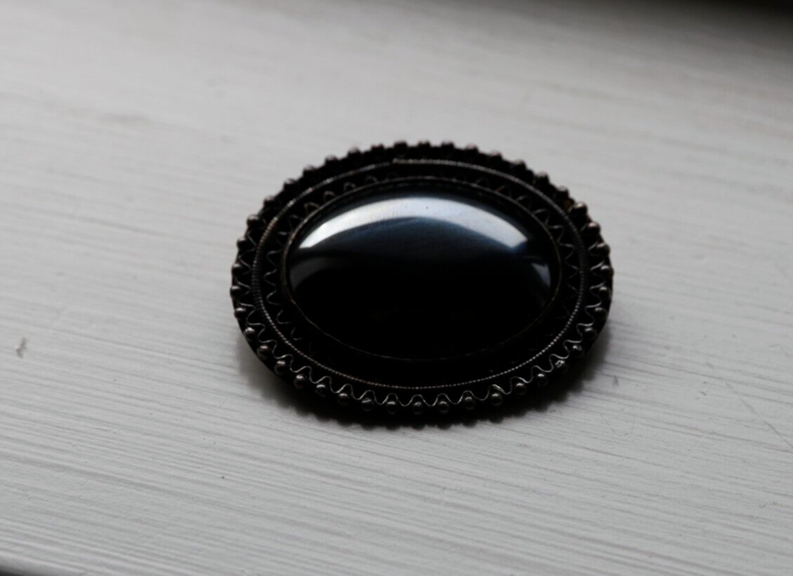 Art Deco SILVER Embossed BROOCH – Large Hematite