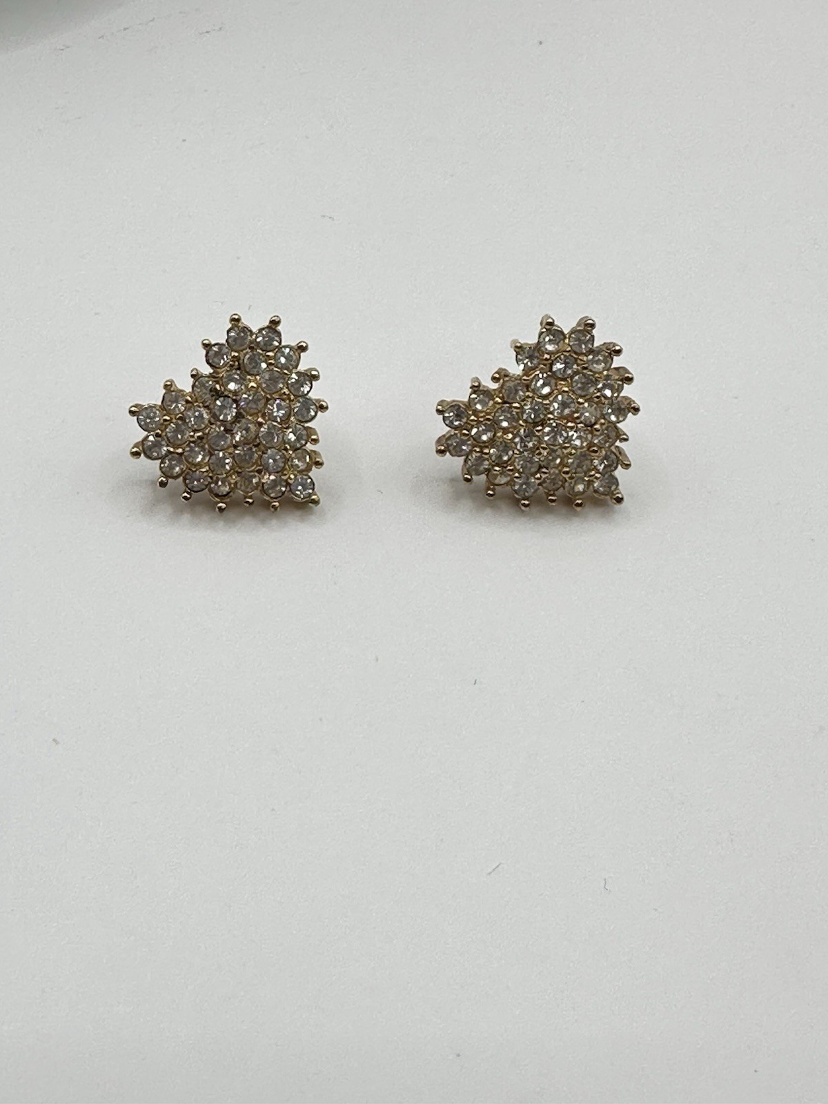 BEAUTIFUL Vintage Genuine Crystal and Gold Tone Heart Earrings Marked Roman