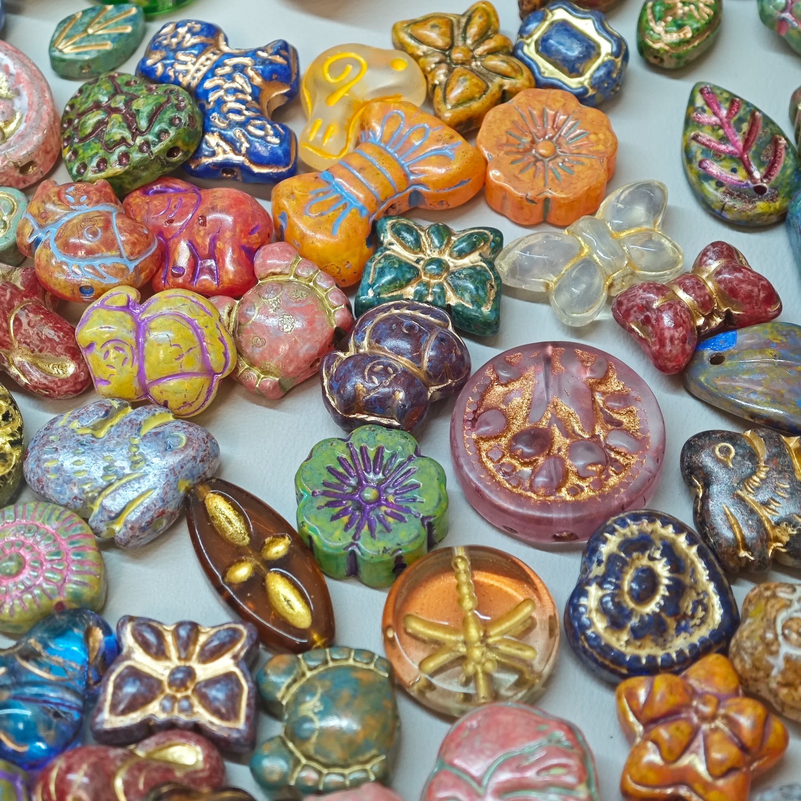 100g Handmade Glass Beads for Jewelry Making – 200 Mixed Styles Assortment