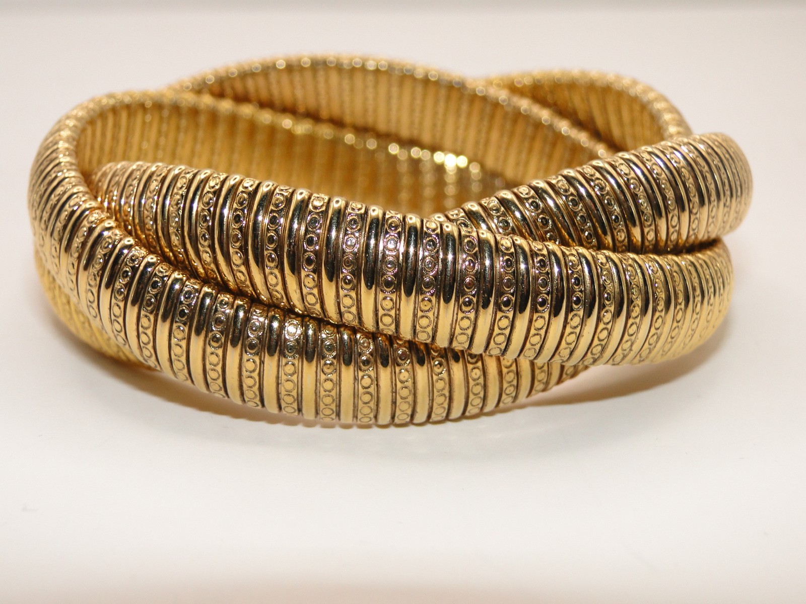 Beautifully Detailed Golden Triple Rolling Cobra Snake Style Stretch Bracelet