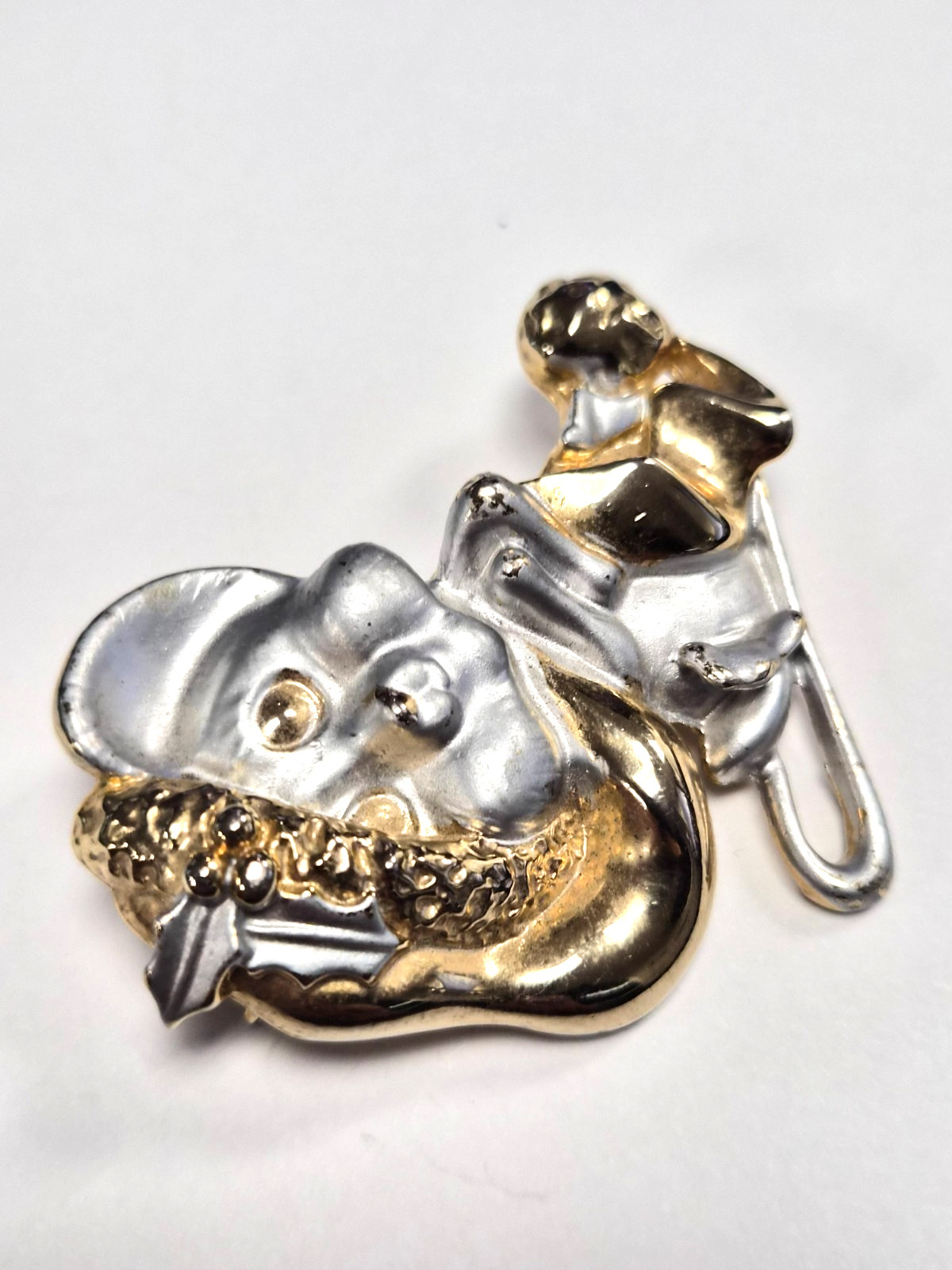 Vintage 80’s Mixed Metal Silver & Shiny Gold Tone Christmas Mouse Pin / Brooch