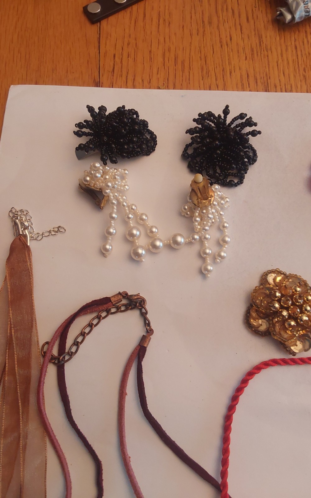 Costume Jewelry See Last 2 Pictures 4 Description Of Everything